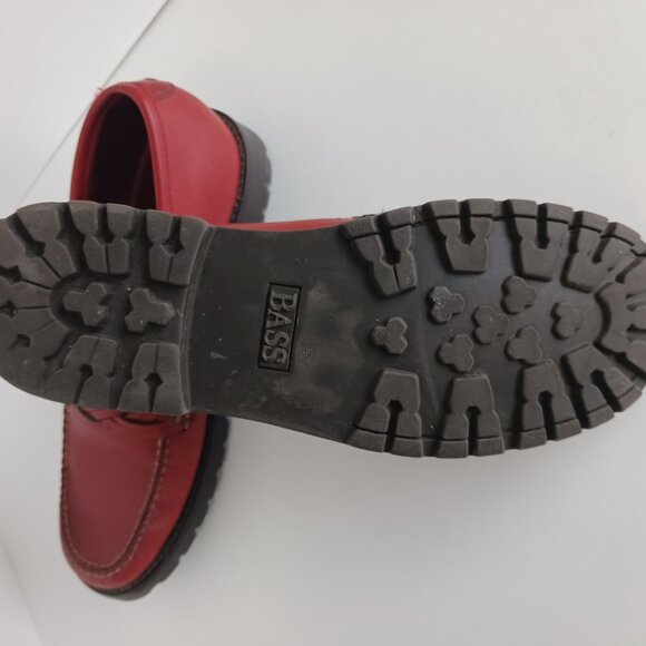 Women’s Loafer BASS SZ 7M Red Leather Comfort Shoe Flats - Picture 4 of 4